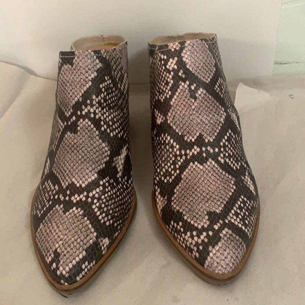 DOLCE‎ VITA RAVEN MULE SIZE 8.5